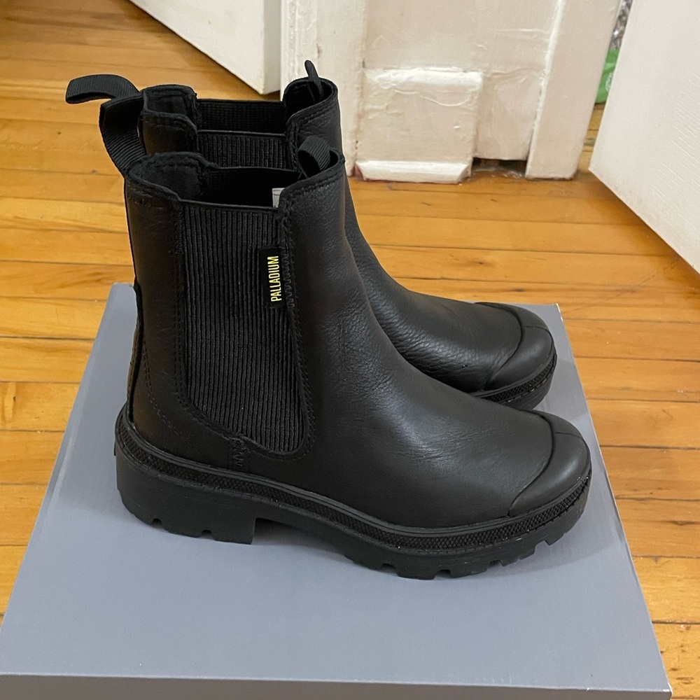 Palladium Chelsea Boots